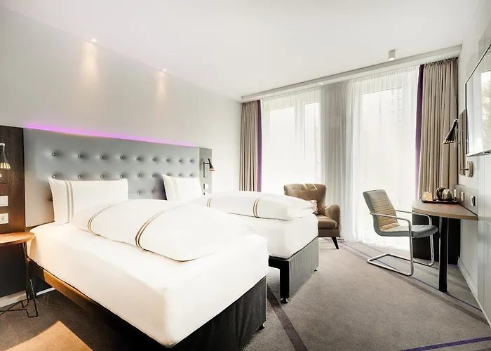 Premier Alexanderplatz Hotel 3*