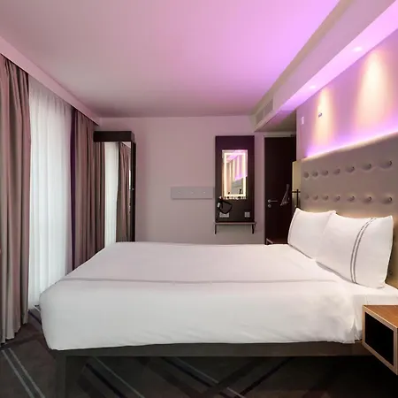 Premier Alexanderplatz 3*